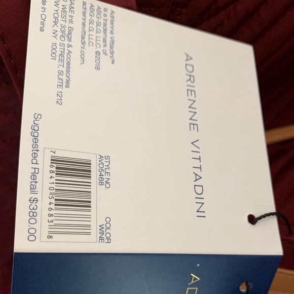 SOLD! Burgundy Quilted Yoga Travel Tote Weekender - Picture 8 of 8